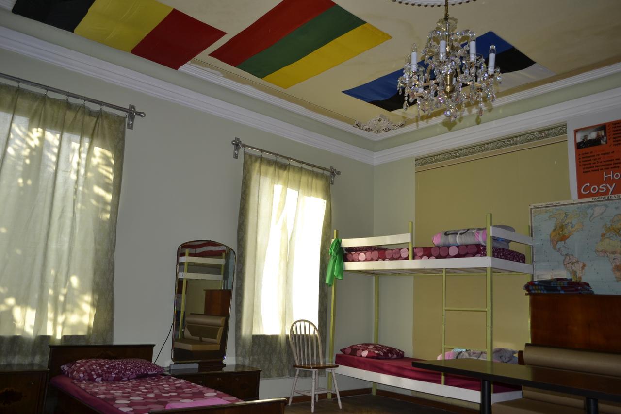 Picnic Hostel Kutaiszi Kültér fotó