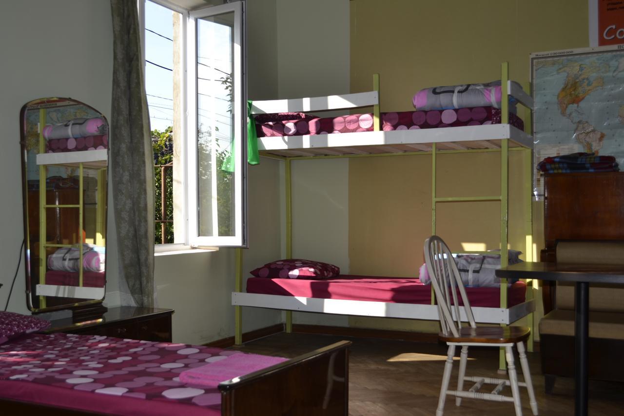 Picnic Hostel Kutaiszi Kültér fotó