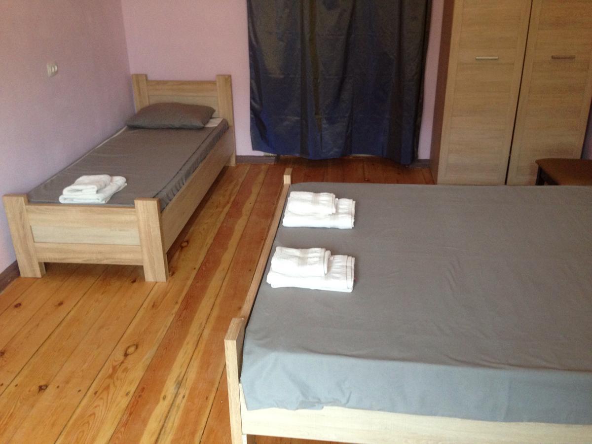 Picnic Hostel Kutaiszi Kültér fotó